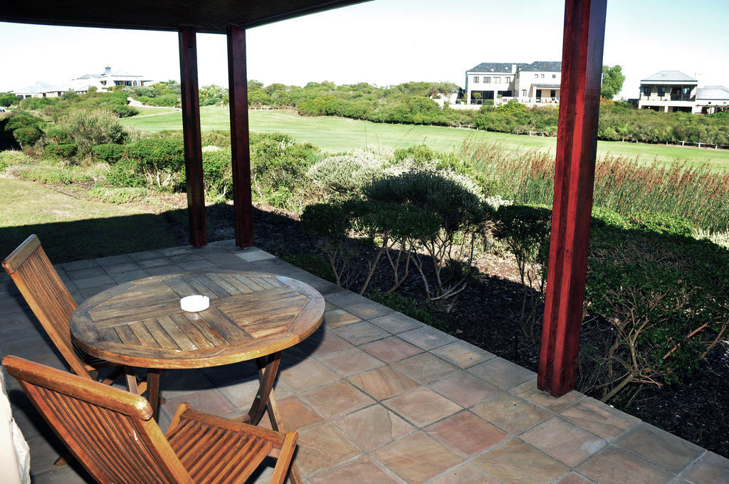 The Lodge At Atlantic Beach Melkbosstrand Habitación foto